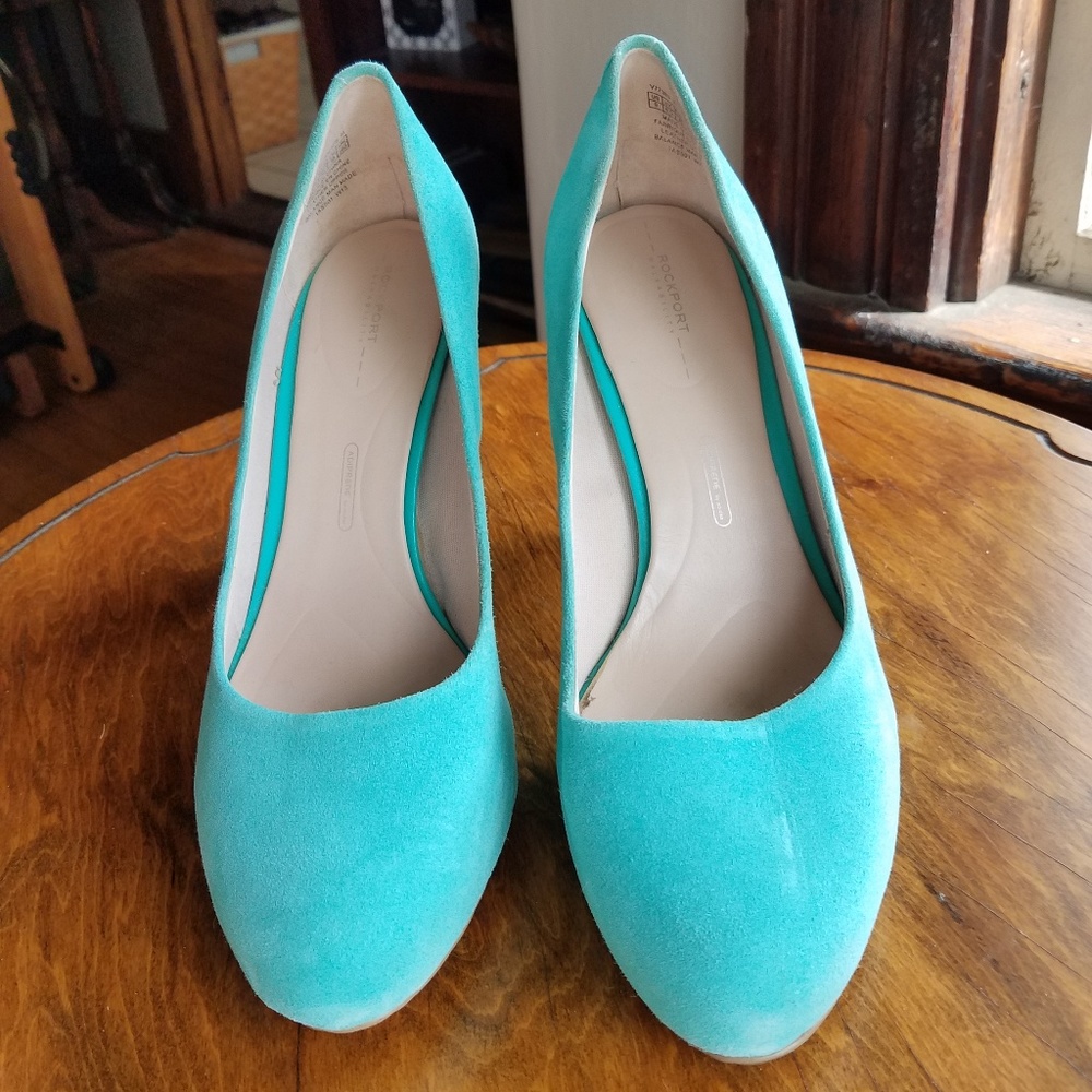 NEW Rockport Suede Turquoise Platform Heels